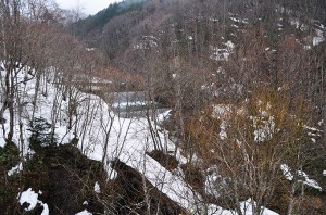 落部川のさらに上流に、大きな治山ダムがあった。