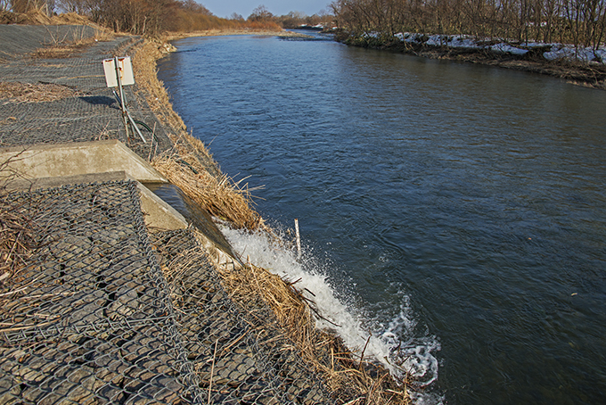 2016-03-27・加工済・PAC濁水処理水は遊楽部川へ排水される・KAZ_0327