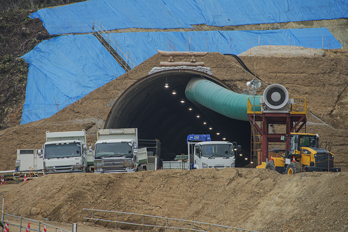 2016-04-07・加工済・立岩トンネル掘削工事入口・KAZ_0078